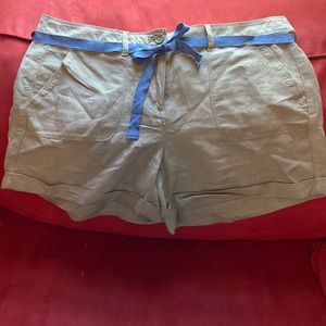 NWT loft linen shorts sz 10
